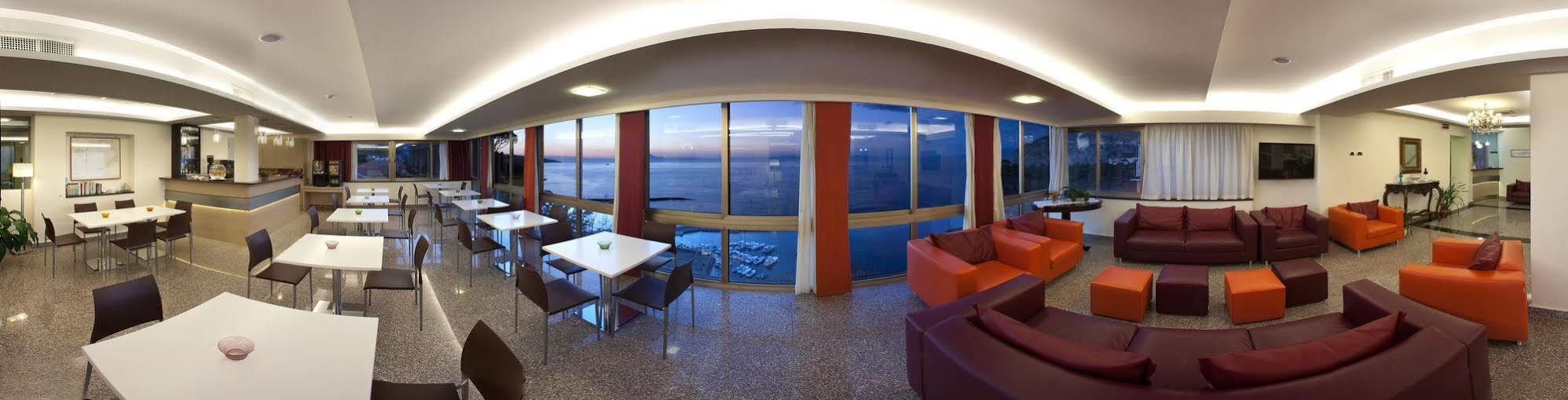 Cosmomare Hotel 3*
